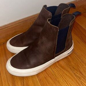 SeaVees, Womens - Laguna Chelsea Boot - Elmwood, Size 7